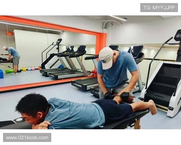 博尼因右小腿不适被换下离场后敷冰袋将接受进一步检查